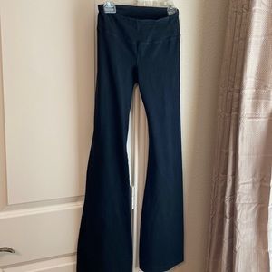 Hard Tail Forever flare yoga pants